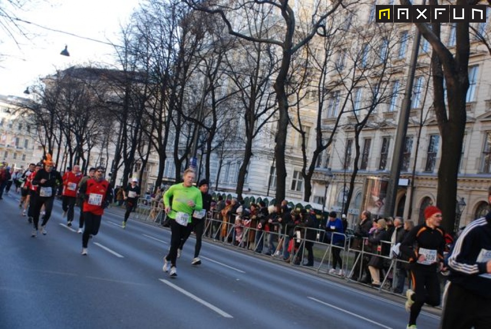 Foto silvesterlauf1_180.jpg